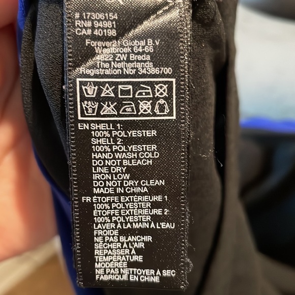 Blue and Black Top - Picture 5 of 5